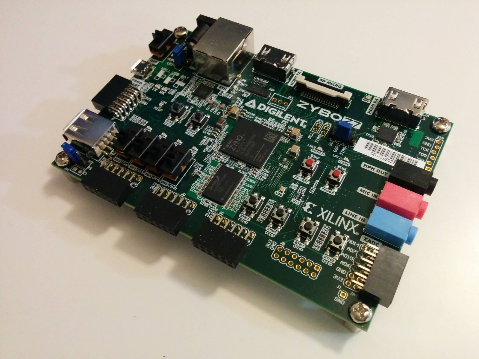 Traffic light controller on the ZYBO Z7-10 FPGA